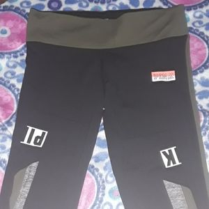 •NWOT•PINK-Ultimate Yoga Leggings